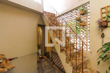 Casa à venda com 120m², 3 quartos e 1 vagaEscada