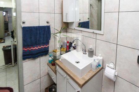 Casa à venda com 120m², 3 quartos e 1 vagaBanheiro