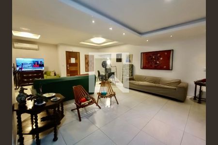 Apartamento à venda com 173m², 3 quartos e sem vaga Apartamento à venda com 173m², 3 quartos e sem vagaSala