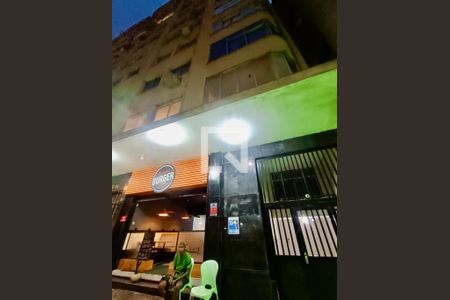 Apartamento à venda com 173m², 3 quartos e sem vaga Apartamento à venda com 173m², 3 quartos e sem vagaFachada com cartaz QA