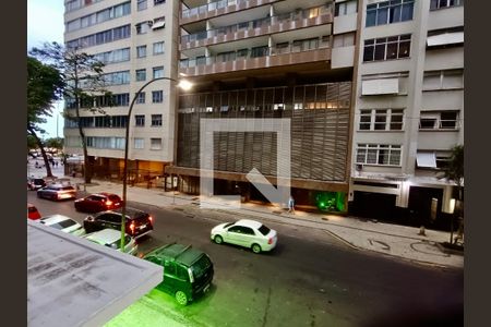 Apartamento à venda com 173m², 3 quartos e sem vaga Apartamento à venda com 173m², 3 quartos e sem vagaSala vista