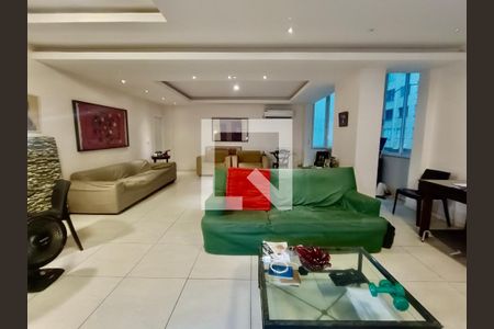 Apartamento à venda com 173m², 3 quartos e sem vaga Apartamento à venda com 173m², 3 quartos e sem vagaSala
