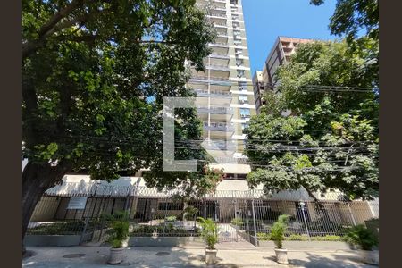 Apartamento à venda com 87m², 2 quartos e 1 vagaFachada e portaria