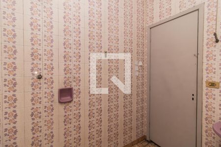 Casa à venda com 250m², 6 quartos e 4 vagasBanheiro 1