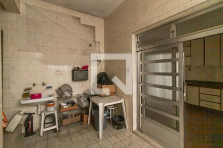 Casa à venda com 250m², 6 quartos e 4 vagasÁrea de Serviço