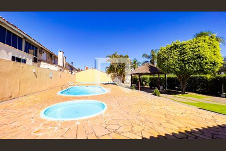 Casa de condomínio à venda com 84m², 3 quartos e 2 vagas Casa de condomínio à venda com 84m², 3 quartos e 2 vagasÁrea comum - Piscina