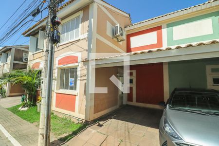 Casa de condomínio à venda com 84m², 3 quartos e 2 vagas Casa de condomínio à venda com 84m², 3 quartos e 2 vagasFachada
