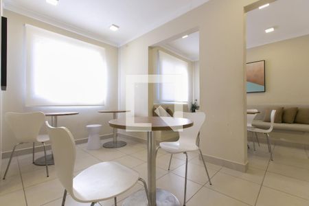 Apartamento para alugar com 41m², 2 quartos e sem vagaÁrea comum - Salão de festas