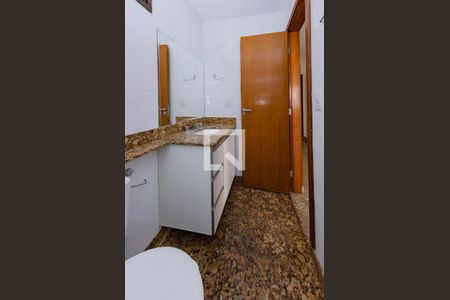 Apartamento à venda com 128m², 4 quartos e 4 vagasBanheiro