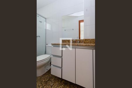 Apartamento à venda com 128m², 4 quartos e 4 vagasBanheiro suíte