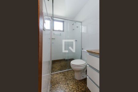 Apartamento à venda com 128m², 4 quartos e 4 vagasBanheiro suíte