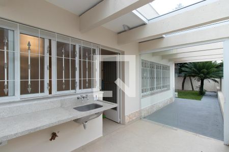 Casa para alugar com 400m², 4 quartos e 10 vagas Casa para alugar com 400m², 4 quartos e 10 vagasÁrea de Serviço