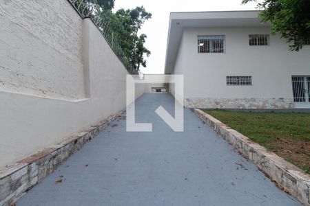 Casa para alugar com 400m², 4 quartos e 10 vagas Casa para alugar com 400m², 4 quartos e 10 vagasGaragem