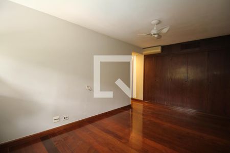 Apartamento para alugar com 170m², 4 quartos e 3 vagasQuarto