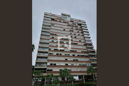 Apartamento para alugar com 170m², 4 quartos e 3 vagas Apartamento para alugar com 170m², 4 quartos e 3 vagasFachada