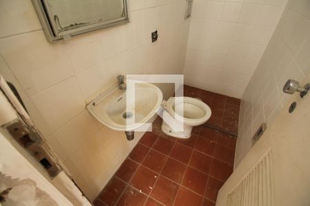 Apartamento para alugar com 170m², 4 quartos e 3 vagasBanheiro de Serviço