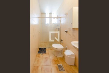 Casa à venda com 305m², 7 quartos e 3 vagasBanheiro 2