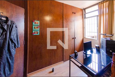 Casa à venda com 305m², 7 quartos e 3 vagasQuarto 2