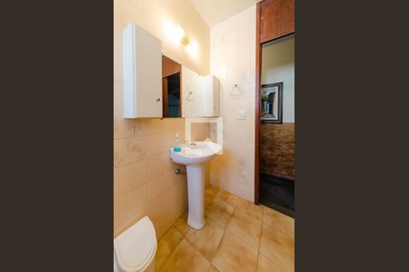 Casa à venda com 305m², 7 quartos e 3 vagasBanheiro 2