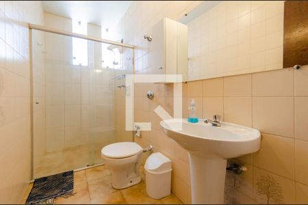 Casa à venda com 305m², 7 quartos e 3 vagasBanheiro 2