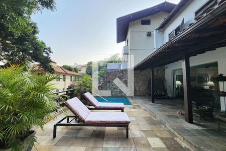 Casa à venda com 400m², 4 quartos e 3 vagasÁrea Externa 1