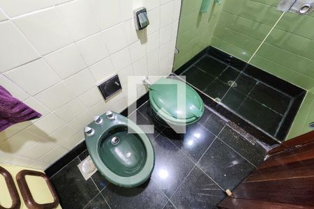 Casa à venda com 400m², 4 quartos e 3 vagasBanheiro da Suíte 1