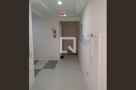 Apartamento para alugar com 75m², 2 quartos e 1 vagaCorredor externo