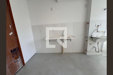 Apartamento para alugar com 42m², 2 quartos e sem vaga Apartamento para alugar com 42m², 2 quartos e sem vagaCozinha e Área de Serviço