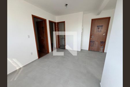 Sala de apartamento para alugar com 2 quartos, 42m² em Taquara, Rio de Janeiro