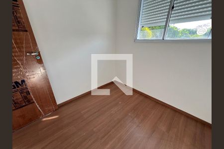 Quarto 02 de apartamento para alugar com 2 quartos, 42m² em Taquara, Rio de Janeiro