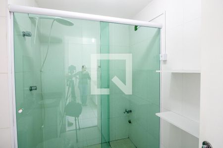 Banheiro de apartamento para alugar com 1 quarto, 30m² em Jardim Santa Terezinha (zona Leste), São Paulo