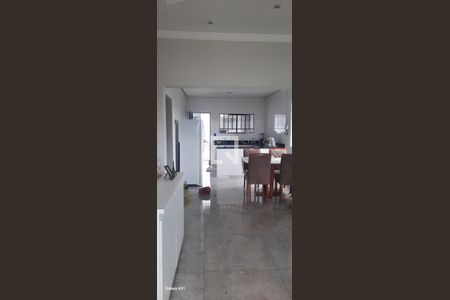 Casa à venda com 85m², 2 quartos e 2 vagas Casa à venda com 85m², 2 quartos e 2 vagasCozinha