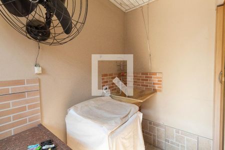 Casa à venda com 150m², 3 quartos e 2 vagasLavanderia