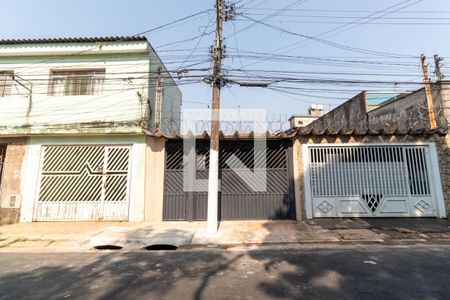 Casa à venda com 150m², 3 quartos e 2 vagasFachada