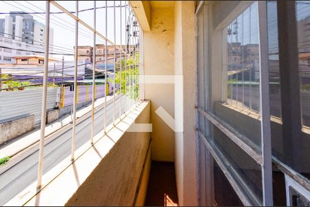 Apartamento à venda com 86m², 3 quartos e 1 vaga Apartamento à venda com 86m², 3 quartos e 1 vagaVaranda