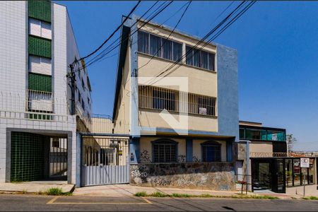 Apartamento à venda com 86m², 3 quartos e 1 vaga Apartamento à venda com 86m², 3 quartos e 1 vagaFachada