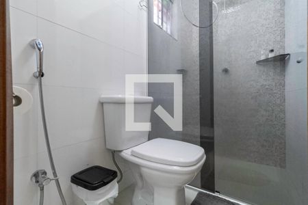 Casa à venda com 220m², 3 quartos e 8 vagasBanheiro social/Lavabo