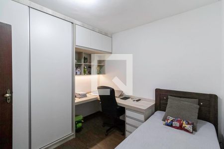 Casa à venda com 220m², 3 quartos e 8 vagasQuarto 1