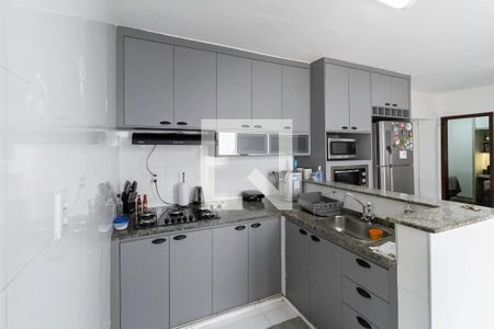 Casa à venda com 220m², 3 quartos e 8 vagasCozinha