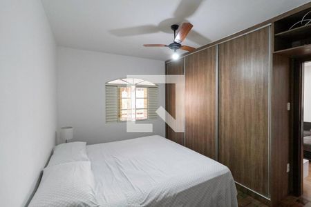 Casa à venda com 220m², 3 quartos e 8 vagasSuíte