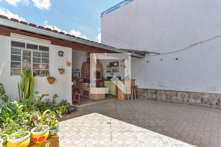 Casa à venda com 160m², 4 quartos e 5 vagasQuintal