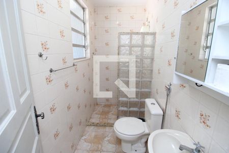 Casa à venda com 100m², 4 quartos e 1 vagaBanheiro imóvel 2