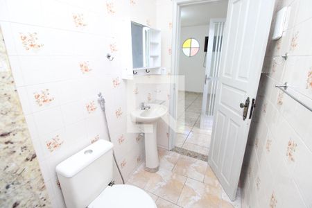 Casa à venda com 100m², 4 quartos e 1 vagaBanheiro imóvel 2