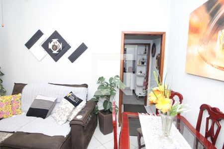 Casa à venda com 100m², 4 quartos e 1 vagaCorredor