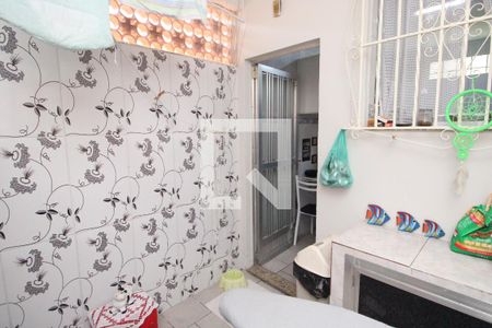 Casa à venda com 100m², 4 quartos e 1 vagaÁrea de Serviço