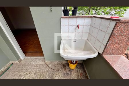 Casa para alugar com 650m², 4 quartos e 8 vagasSacada do quarto