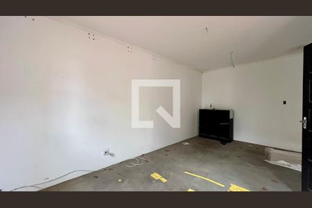 Casa para alugar com 650m², 4 quartos e 8 vagasEdicula