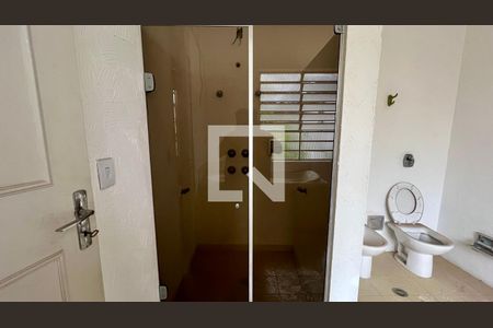 Casa para alugar com 650m², 4 quartos e 8 vagasBanheiro da Suíte 1