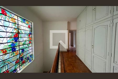 Casa para alugar com 650m², 4 quartos e 8 vagasCorredor