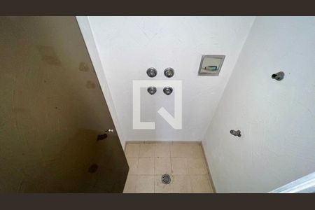 Casa para alugar com 650m², 4 quartos e 8 vagasBanheiro da Suíte 1